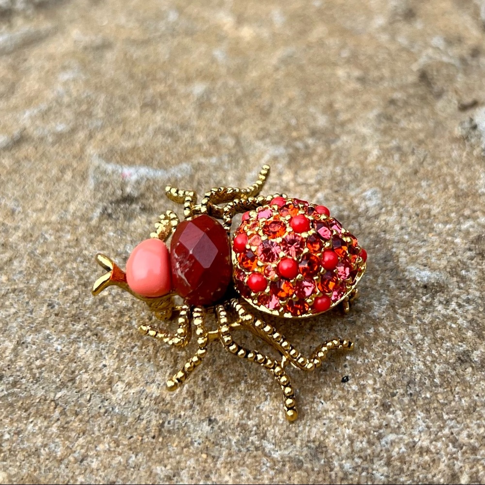 & JOAN RIVERS  Rhinestone BEETLE BUG pin Brooch